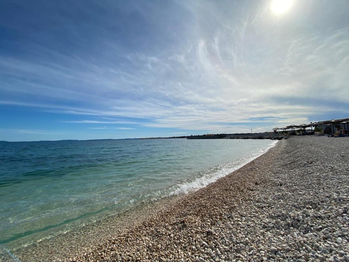 Apartmani Villa Adriatic Vir Ngoại thất bức ảnh