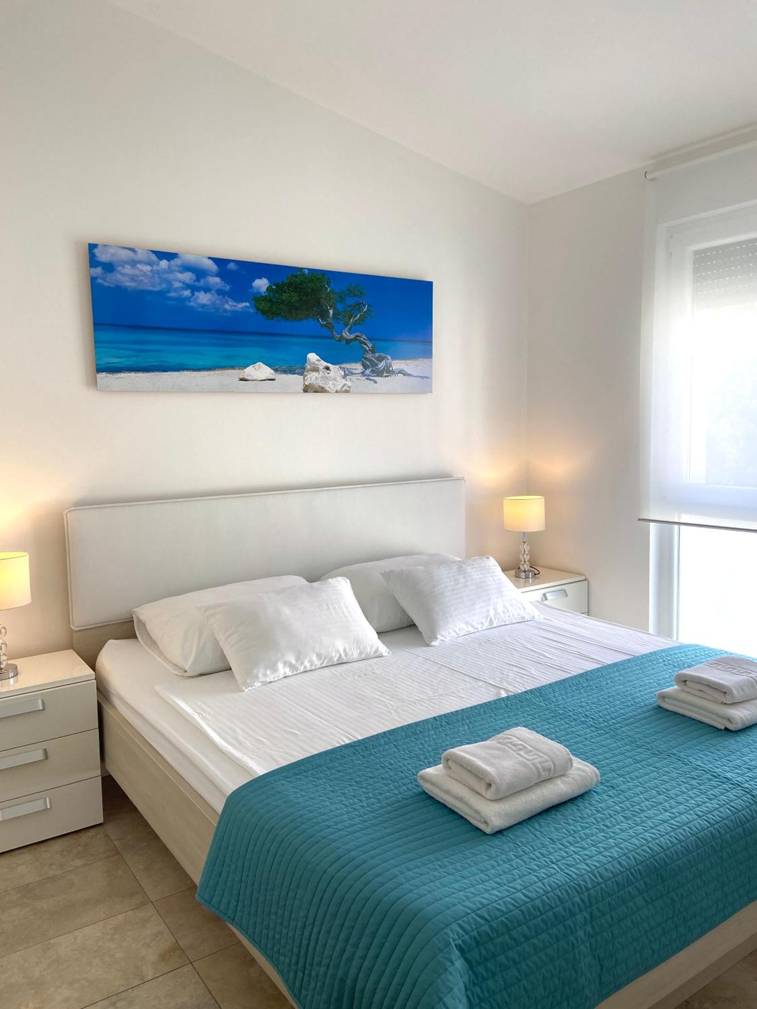 Apartmani Villa Adriatic Vir Ngoại thất bức ảnh
