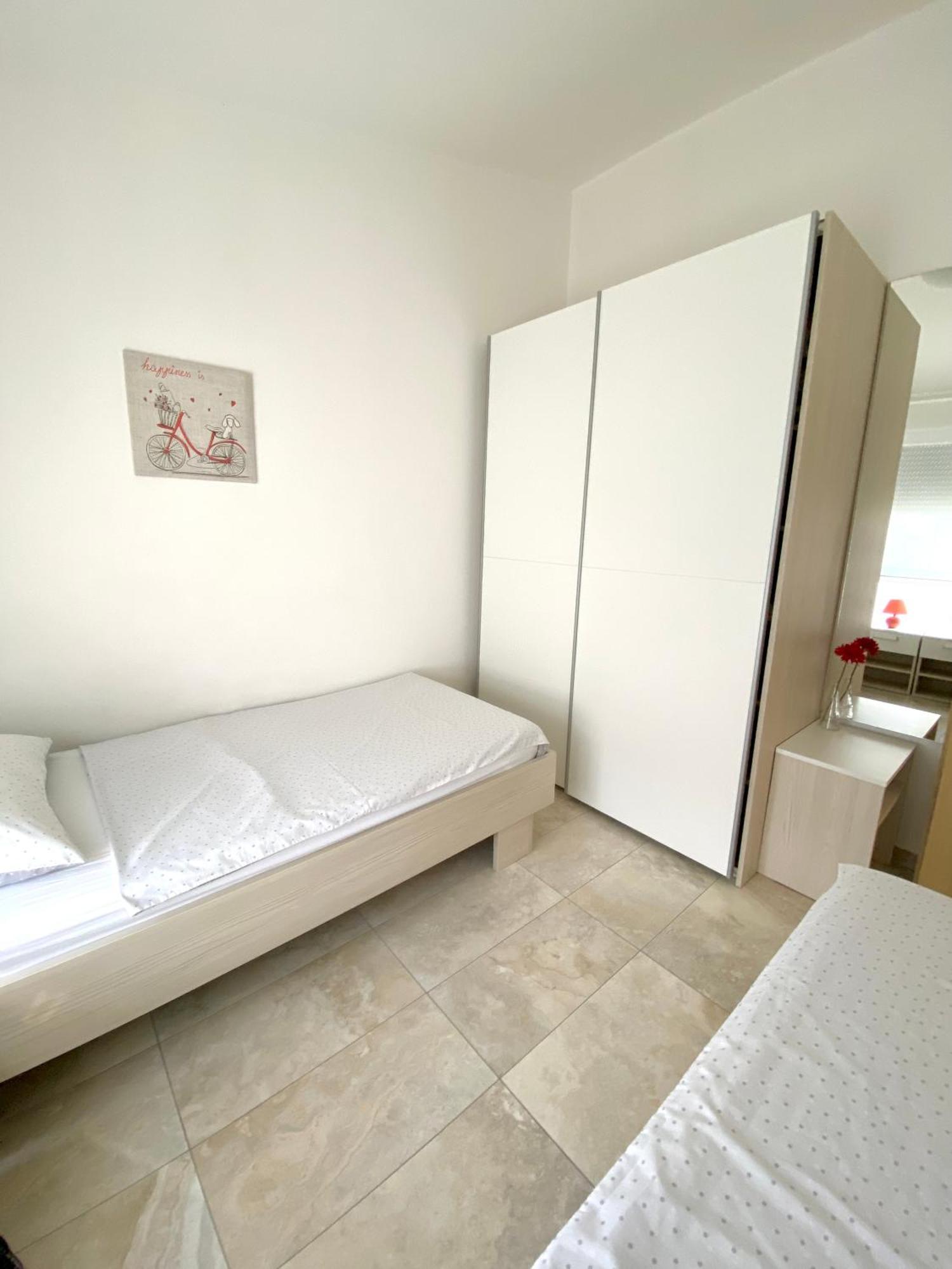 Apartmani Villa Adriatic Vir Ngoại thất bức ảnh